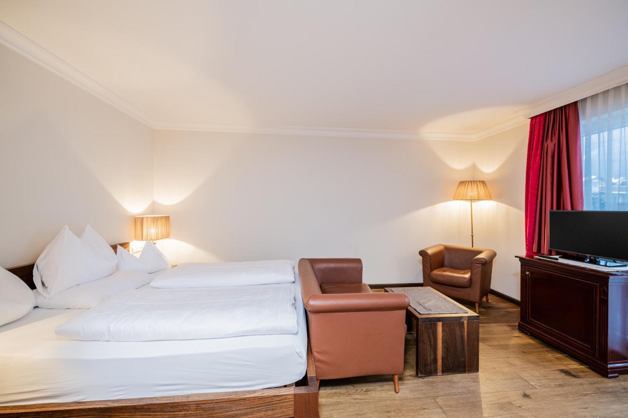 Hotel Fameli Olang Номер фото