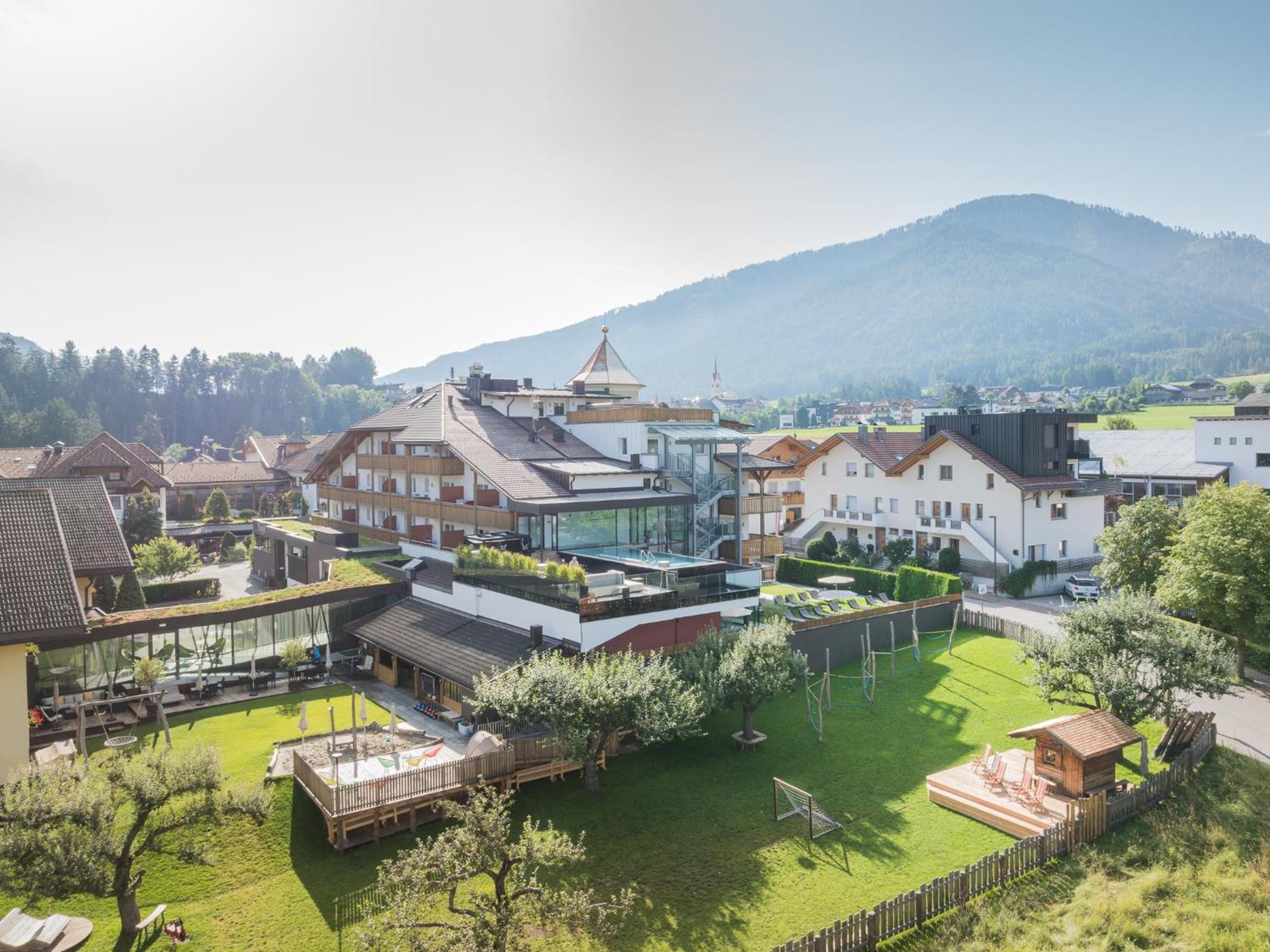 Hotel Fameli Olang Экстерьер фото